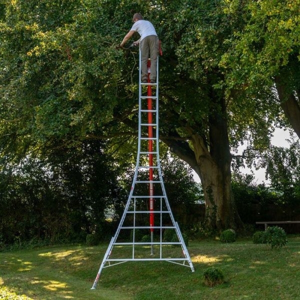 NEW Henchman Fully Adjustable PRO Tripod Ladder - Image 3